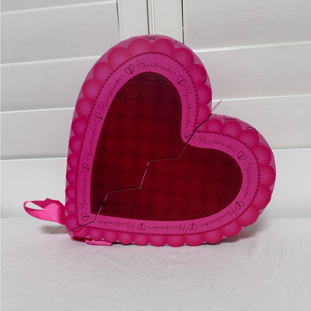 Valentine’s Day Box: Heartbreaker Edition by Voight